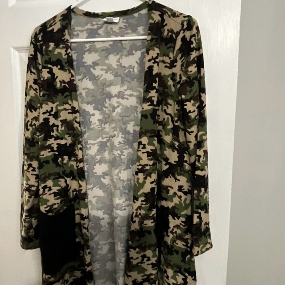 LuLaRoe Camouflage Tunic Medium NWOT
